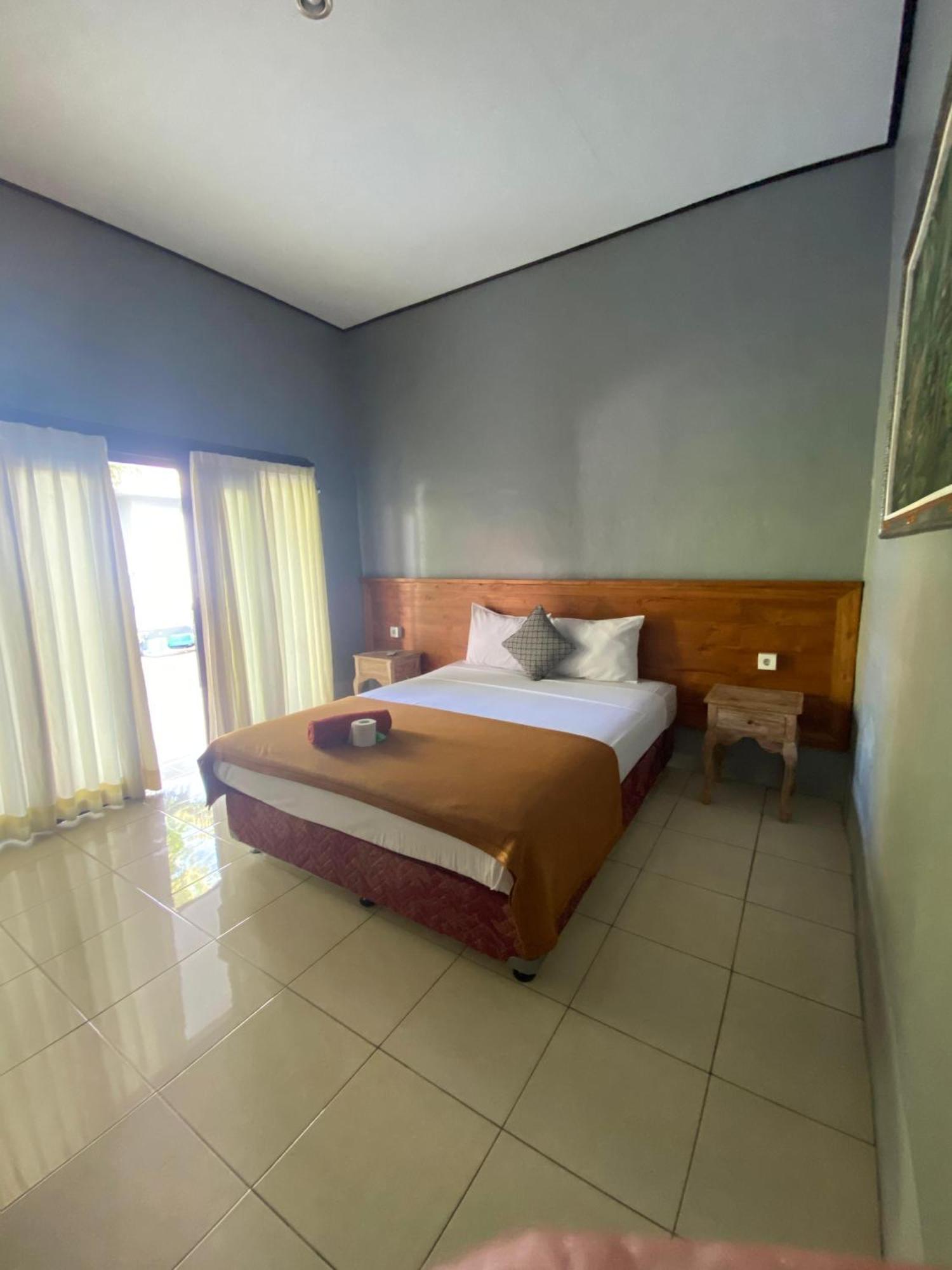 Pondok Dedik Hotel Canggu Екстериор снимка